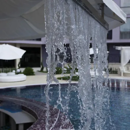 Boutique Rainbow 4 Otel