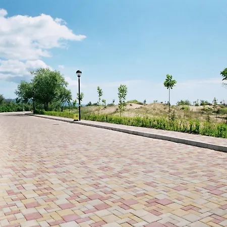 精品套房彩虹4酒店 酒店